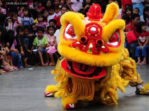 Sejarah Tarian Barongsai Dalam Tradisi China