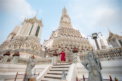 Menjelajahi Wat Arun Kuil Tepi Sungai Yang Megah Di Jantung Kota