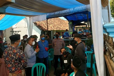 Langgar Ppkm Darurat Dua Acara Pernikahan Di Garut Dibubarkan Satgas