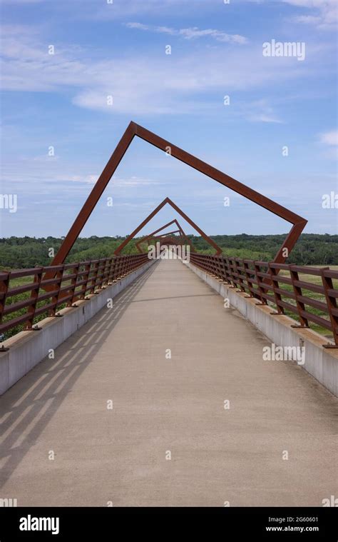 High Trestle Bike Trail Bridge Stock Photo Alamy