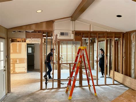 From Closed to Open Concept: Navigating Plano Load Bearing Walls