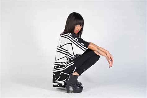 Nadia Sitting Brunette Girl Glance HD Wallpaper Rare Gallery