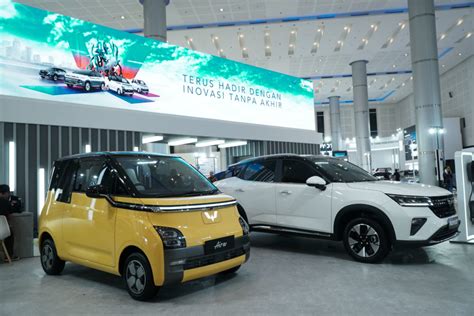 Wuling Tampilkan New Almaz Rs Dan Memperkenalkan Air Ev Lite Di Giias