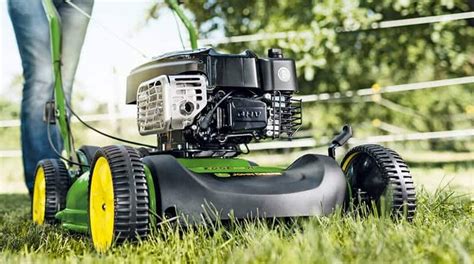 Why You Should Use A Mulch Mower Why You Should Use A Mulch Mower By