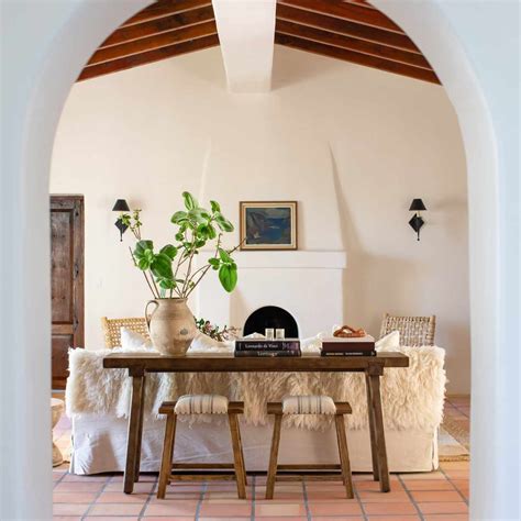 A Spanish-style Home In California, Designed By Intimate Living ...