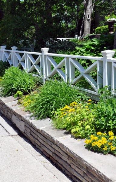 Top 60 Best Front Yard Fence Ideas - Outdoor Barrier Designs