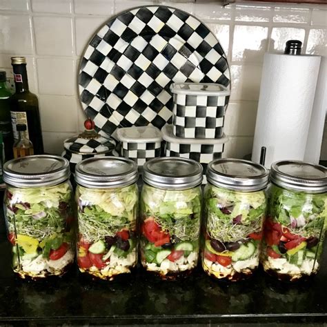 How To Make Mason Jar Salads That Stay Fresh Strong By Judy