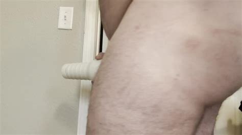 使用fleshlight和卡明在我的地板上 Pornhub Gay