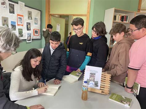 La Escritora Espido Freire Visita El IES Tierrablanca Hoy