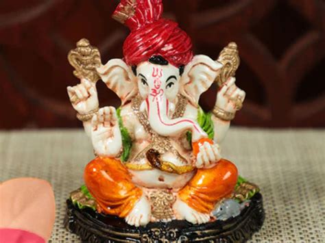 Chaturthi On Sunday 4th March Ganesh Ji And Surya Puja We Must Do