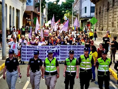 Marcha Del 25n Movilización Contra El Avance De Violencia Estructural