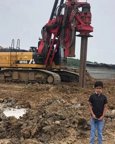 Excavators Hydraulic Piling Ring Rental Service At Rs Day In Bharuch