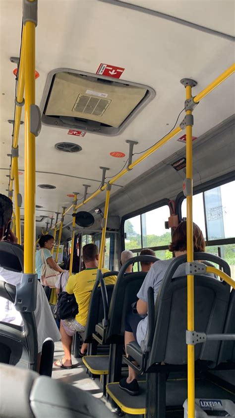 Pin de 𝕽𝖆𝖋𝖆𝖊𝖑𝖆 em Fake Stories Imagens de onibus Vídeos de viagem