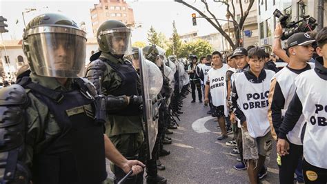 No a la represión Organizaciones sociales de Argentina denuncian la