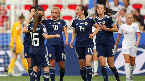 England Women 2-1 Scotland Women: Lionesses hold off Scotland for ...