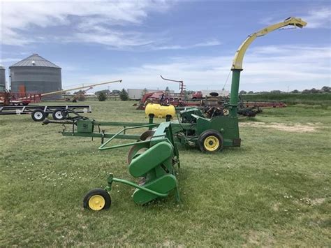 John Deere 3970 Pull Type Forage Harvester W Heads BigIron Auctions