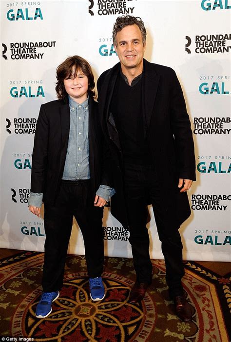 8 Hot Sexy Bella Noche Ruffalo Bikini Pics