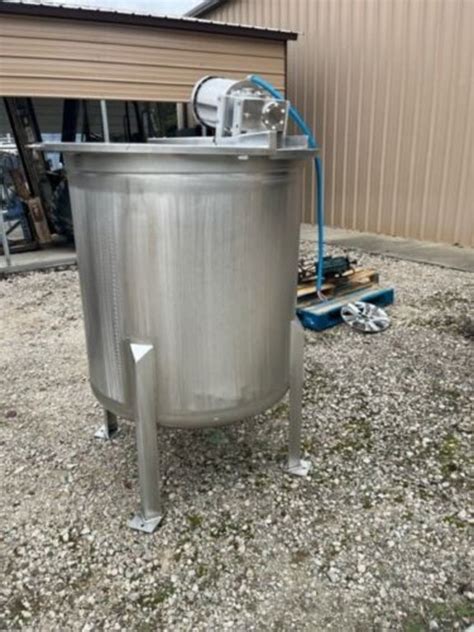 Used 300 Gallon Stainless Steel Single Wall Mix Tank