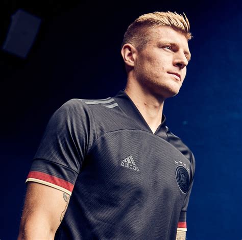 Gio CR7 on Twitter Felix Kroos Le gala FIFA The Best était une