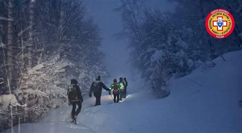 Marradi Salvati Escursionisti Nella Bufera Su Monte Lavane Corriere