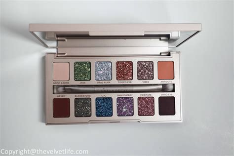 Urban Decay Stoned Vibes Eyeshadow Palette Review Swatches Archives The Velvet Life