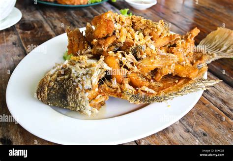 Deep Fried White Fish Hi Res Stock Photography And Images Alamy