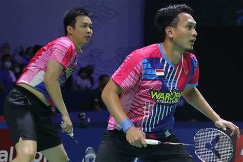 Melihat Pengembalian Servis Cantik Mohammad Ahsan Hendra Setiawan Yang