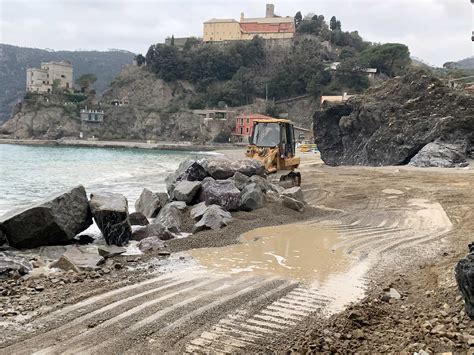 Monterosso Al Mare Trani Scavi Opere Stradali Delle Opere