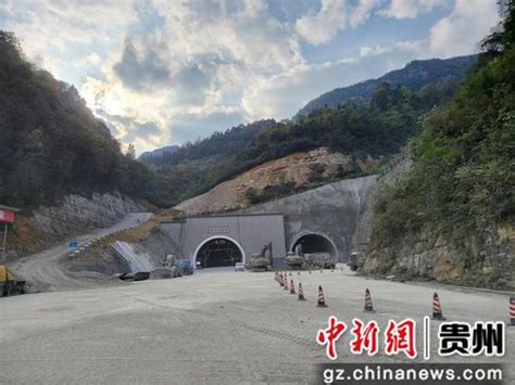 贵州桐新高速建设跑出“加速度”全力描绘“高速平原”新风景 中国新闻网—贵州新闻