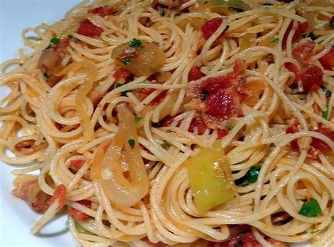 Capellini Capricciosi Pasta With Bacon And Hot Peppers Everybodylovesitalian