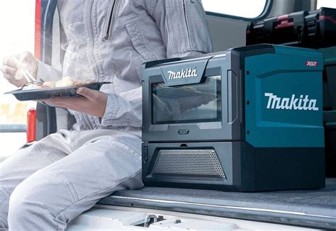 Компания Makita представила беспроводную микроволновку