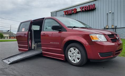 2010 Dodge Grand Caravan Tim S Trim Car Starters And Accessories Wheelchair Vans