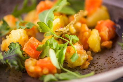 Ochsenbacke Sous Vide Auf Kartoffel Karotten Stampf Mit Vadouvan Und