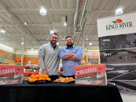 Sproutsfarmersmarket Kingsriverpacking Citrus Prescott Leyba Mba