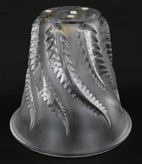 Lot Lalique Frosted Crystal Lobelia Vase