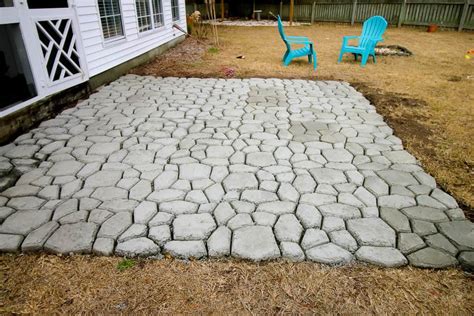 How To Make A QUIKRETE WalkMaker Patio