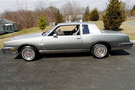 1985 PONTIAC GRAND PRIX Side Profile 195564