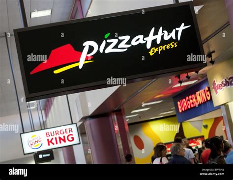 Signos De Pizza Hut Y Burger King Establecimientos De Comida Rápida