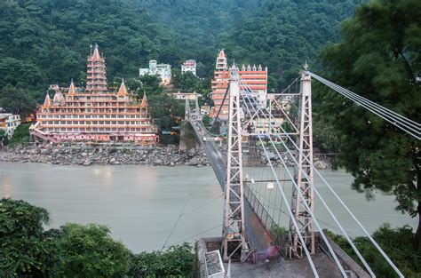 Lakshman Jhula One Of The Top Attractions In Rishikesh India Yatra