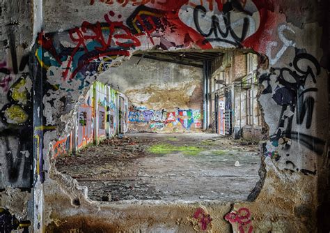 Free picture: urban, graffiti, vandalism, wall, warehouse, factory, industry, colorful