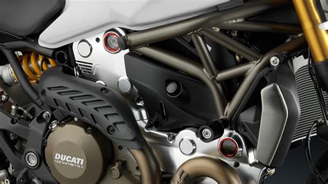 Rizoma lanzó accesorios para dos Ducati Monster Exclusivo Motos