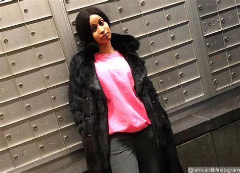 Cardi B Exposes Bare Breasts At Party With Fans