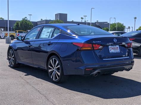 New 2020 Nissan Altima 25 Sr 4dr Car In Orange 208920 Stadium Nissan