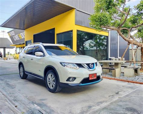 Nissan X Trail ราคารถนิสสัน เอ็กซ์ เทรลมือสอง รถบ้าน เมืองชลบุรี 1 คัน