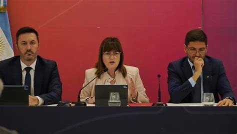 Violencia En Rosario Patricia Bullrich Y Una Nueva Ley Antibandas