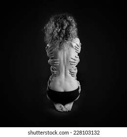 46 735 Girl Naked Back Images Stock Photos Vectors Shutterstock