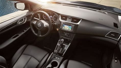 2019 Nissan Sentra interior