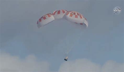 SpaceX Crew Dragon Splashes Down After Perfect Return to Earth ...