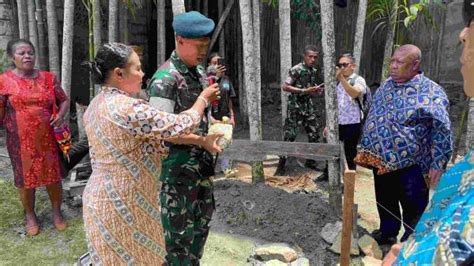 Peduli Terhadap Sarana Ibadah Danyonif 751 VJS Hadiri Peletakan Batu