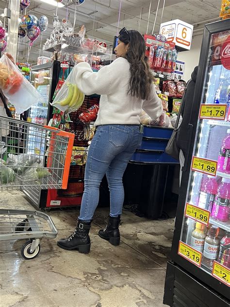 Thick Big Booty Latina In Tight Jeans Tight Jeans Forum